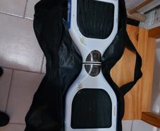 Breeze Board Pro Hoverboard, in nice carry case, no charger so cant test