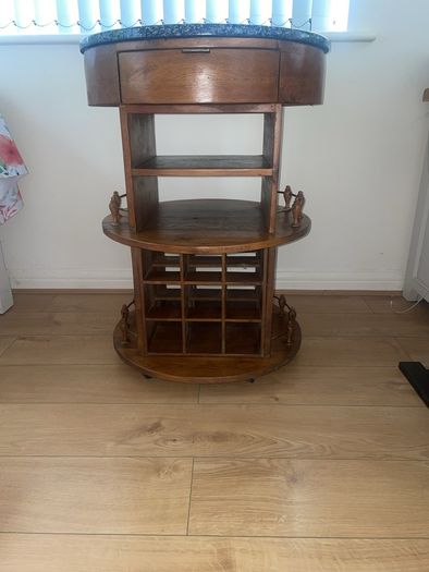 Kitchen island on wheels marble top