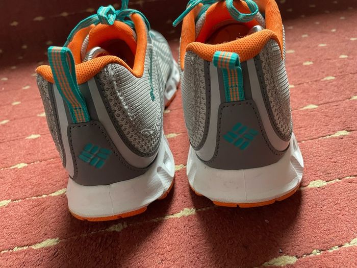 Columbia size 12