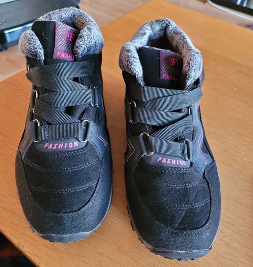 Thermal hiking shoes - ancle boots size 6