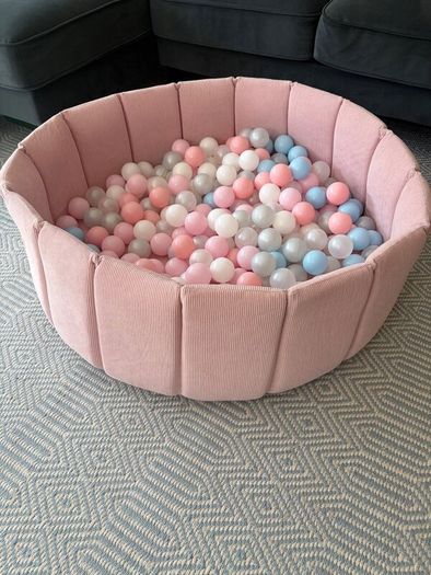 Ball pit