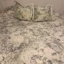 Silk custom made bed throw and pillows Image 6