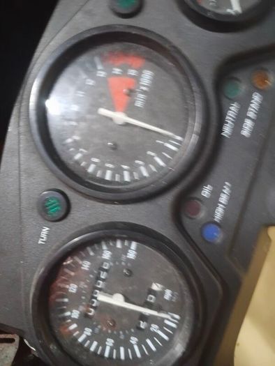 cbr 600 f2@ f3 clocks