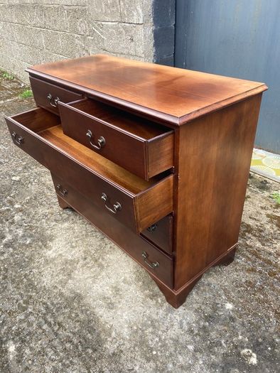 Vintage Chest of Drawers