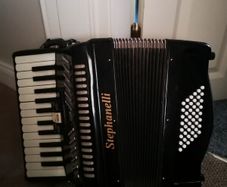Stephanelli 48 base piano accordion