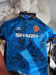 Retro Man Utd jersey