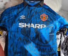Retro Man Utd jersey
