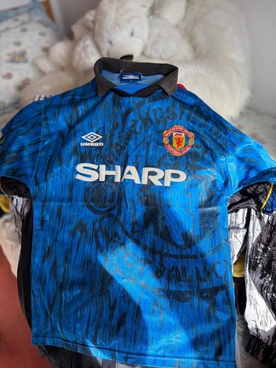 Retro Man Utd jersey