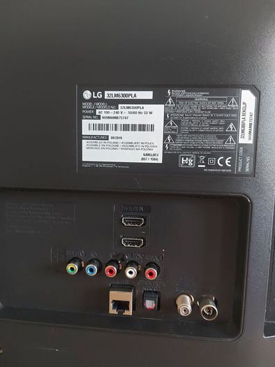 LG 32" smart TV