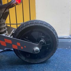 E scooter