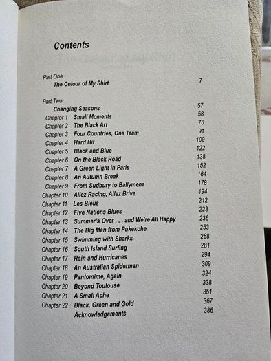 Winter Colours. Changing Seasons In World Rugby. By Donald Mcrae. First Edition Hardback With Dustjacket In Good Condition.  See Photos For Same.