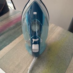 Morphy Richards Iron
