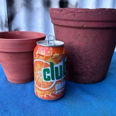 2 vintage terracotta flower pots