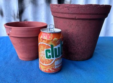 2 vintage terracotta flower pots