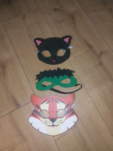 Only 2 Euro Each Picture!! - Halloween Items