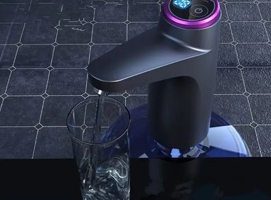 Rechargeable pumped water tap