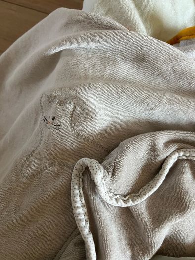 Ikea Vadra Changing Mat (Including 6 covers)