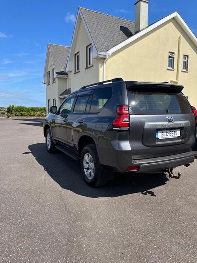 Business Class Land Cruiser