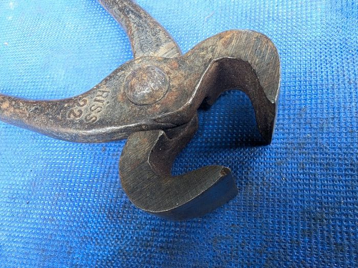 9" / 230mm Pincers