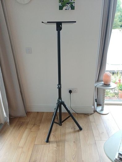Projector / Laptop adjustable stand Heavy duty