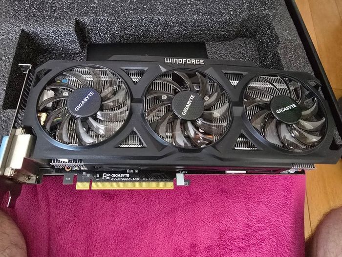 Gigabyte GTX 760 OC 2GB WindForce 3X Gaming Graphics Card