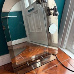 Bathroom mirror