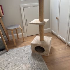 Cat tree