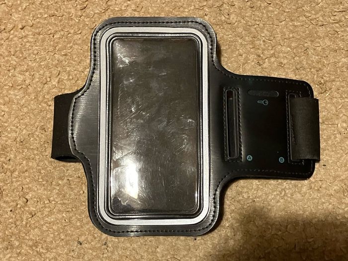 Black Sports Phone Armband