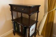Antique shelving table