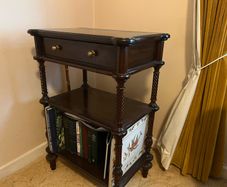 Antique shelving table