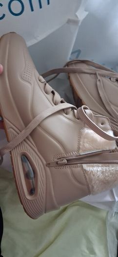 boots new say size 40 but look smaller nice