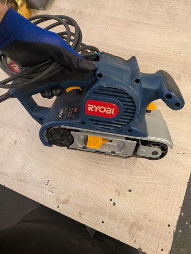 Ryobi belt sander