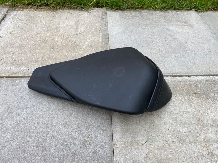 Aprilia Tuono V4 pillion passenger seat