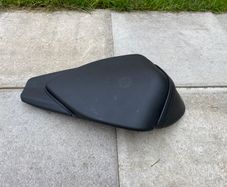 Aprilia Tuono V4 pillion passenger seat