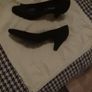 LK Bennett ladies shoes, court mid heel. Worn twice Image 3