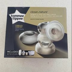 Tommee Tippee Closer to Nature Electric Breast Pump with extras
