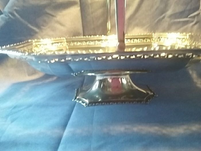 EPNS Table Centre Pierced Basket