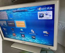 Smart TV White Samsung TV HD LED