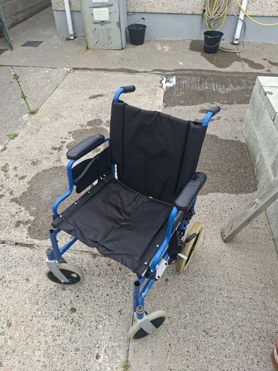wheelchair