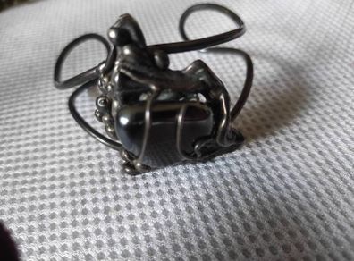 Cuff bangle
