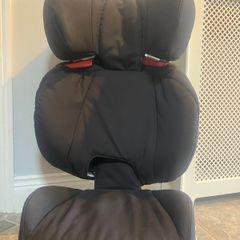Car seat be safe izi up x 3