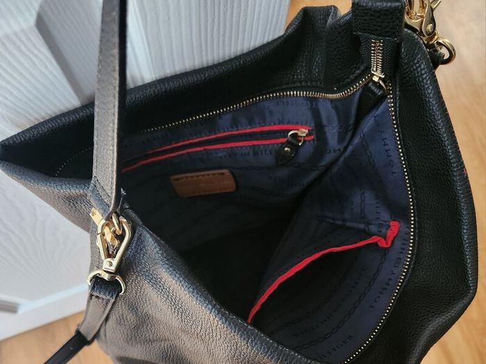 Tommy Hilfiger Shoulder Bag / Hand Bag - Genuine