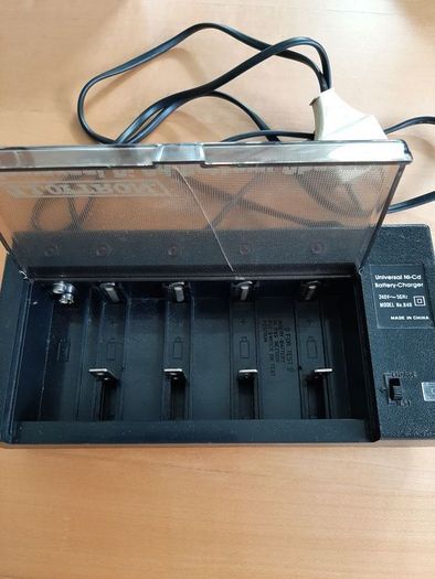 Lloytron battery charger