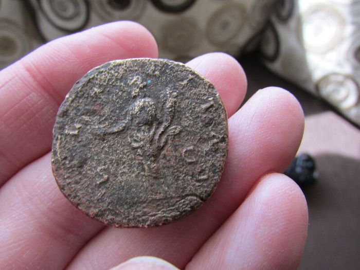 Emperess Julia Domna Sestertius Coin.Wife of Emperor Septimius Severus.