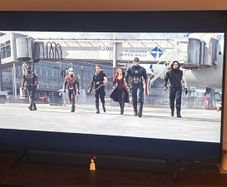Samsung 50" QLED 4K Smart TV + Hisense HS214 Soundbar