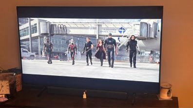 Samsung 50" QLED 4K Smart TV + Hisense HS214 Soundbar