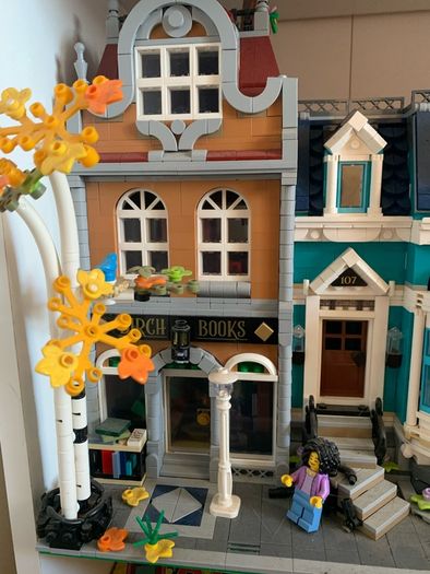 Lego Bookstore