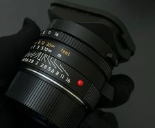 Leica Summicron-M 35mm f/2