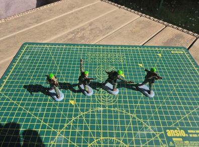toy soldiers
