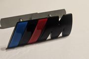 BMW M Power Black metal  Car Front Grille Badge Emblems Stickers for BMW M M3 M4 M5 X5 X6 E46 E39 E90 E60 E36 F30 F10 E34 X5 E53 E30 F20 E92 E87